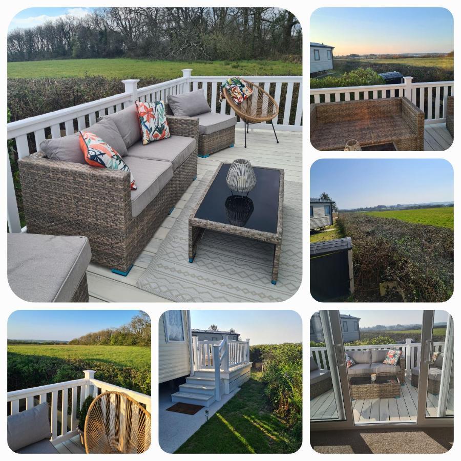 Beautiful 2 Bedroom Caravan, Holiday Park Tenby Saint Florence Exterior foto